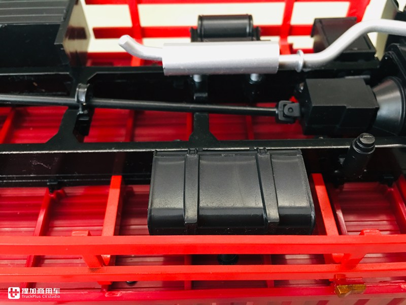 解放三赛中卡您见过吗?赛龙中卡载货车模型评测,造型经典值得收藏 - 第30张 - 提加商用车网 解放三赛中卡您见过吗?赛龙中卡载货车模型评测,造型经典值得收藏 - 第30张