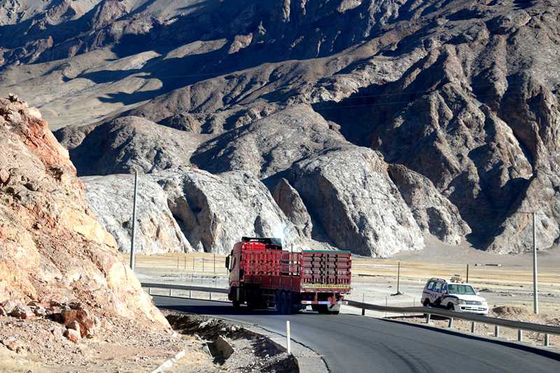 锣响团队深入无人区,新国标挂车直面恶劣环境 - 第1张 - 提加商用车网 锣响团队深入无人区,新国标挂车直面恶劣环境 - 第1张