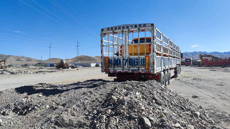 锣响团队深入无人区,新国标挂车直面恶劣环境 - 第2张 - 提加商用车网 锣响团队深入无人区,新国标挂车直面恶劣环境 - 第2张