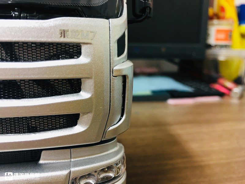 乘龙推出的第二款卡车模型,做工优秀价格美丽,乘龙M7牵引车模型开箱 - 第10张 - 提加商用车网 乘龙推出的第二款卡车模型,做工优秀价格美丽,乘龙M7牵引车模型开箱 - 第10张