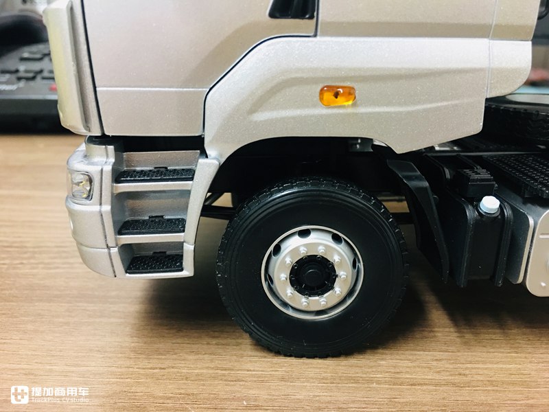 乘龙推出的第二款卡车模型,做工优秀价格美丽,乘龙M7牵引车模型开箱 - 第17张 - 提加商用车网 乘龙推出的第二款卡车模型,做工优秀价格美丽,乘龙M7牵引车模型开箱 - 第17张