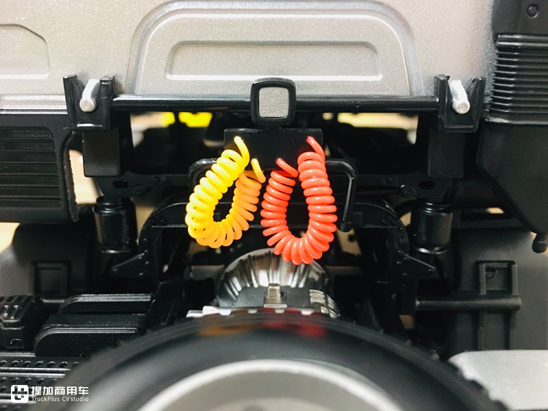 乘龙推出的第二款卡车模型,做工优秀价格美丽,乘龙M7牵引车模型开箱 - 第31张 - 提加商用车网 乘龙推出的第二款卡车模型,做工优秀价格美丽,乘龙M7牵引车模型开箱 - 第31张