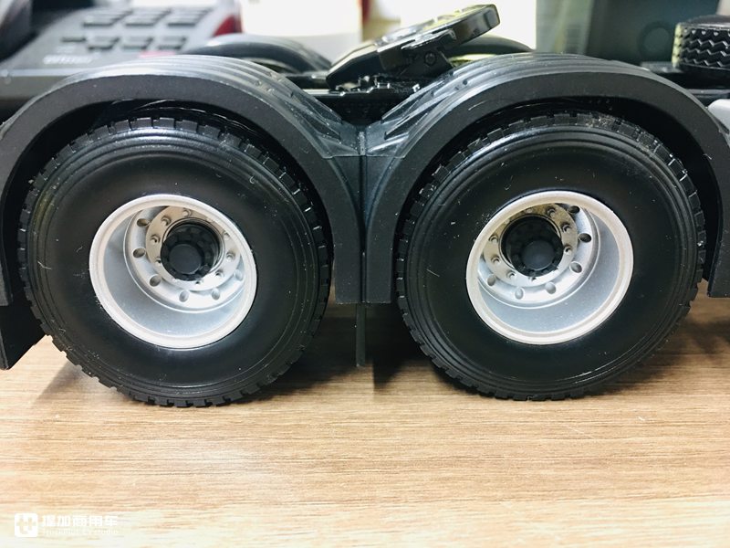 乘龙推出的第二款卡车模型,做工优秀价格美丽,乘龙M7牵引车模型开箱 - 第41张 - 提加商用车网 乘龙推出的第二款卡车模型,做工优秀价格美丽,乘龙M7牵引车模型开箱 - 第41张