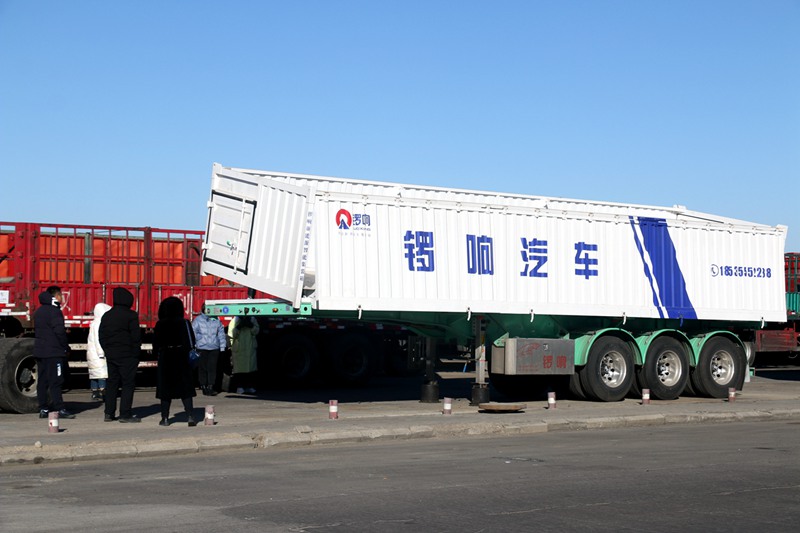 穿越无人区和长下坡,锣响新国标挂车成功抵达巴彦淖尔举办品鉴会 - 第15张 - 提加商用车网 穿越无人区和长下坡,锣响新国标挂车成功抵达巴彦淖尔举办品鉴会 - 第15张