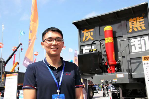 岳海滨:创新是“挂车后浪“义不容辞的责任 - 第1张 - 提加商用车网 岳海滨:创新是“挂车后浪“义不容辞的责任 - 第1张