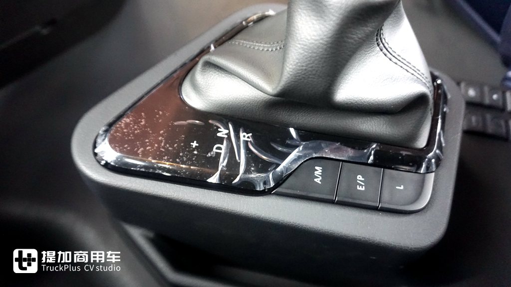 配置一款比一款硬核,带你看2021年红岩重点推荐车型 - 第16张 - 提加商用车网 配置一款比一款硬核,带你看2021年红岩重点推荐车型 - 第16张