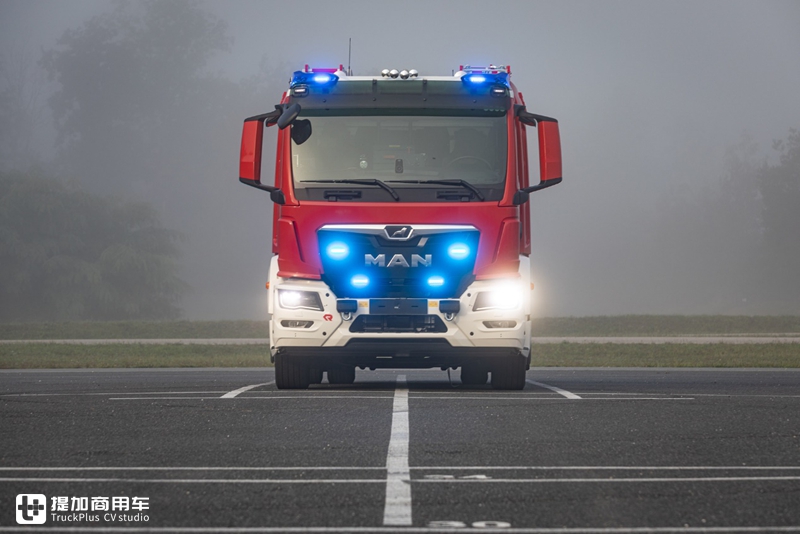 新一代曼恩TG底盘消防车来了,卢森宝亚打造,看起来果然帅多了 - 第5张 - 提加商用车网 新一代曼恩TG底盘消防车来了,卢森宝亚打造,看起来果然帅多了 - 第5张