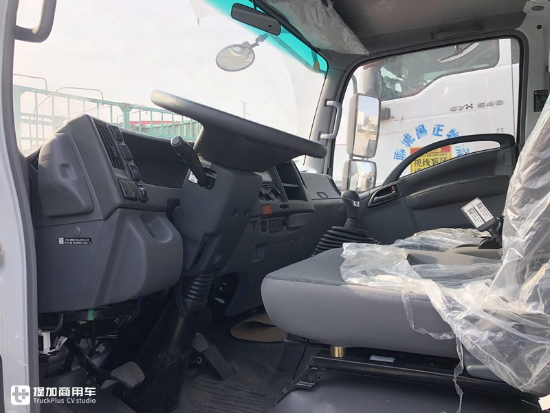 大马力国产发动机,大货箱底盘也更轻了,庆铃新款铃咖轻卡实拍 - 第7张 - 提加商用车网 大马力国产发动机,大货箱底盘也更轻了,庆铃新款铃咖轻卡实拍 - 第7张