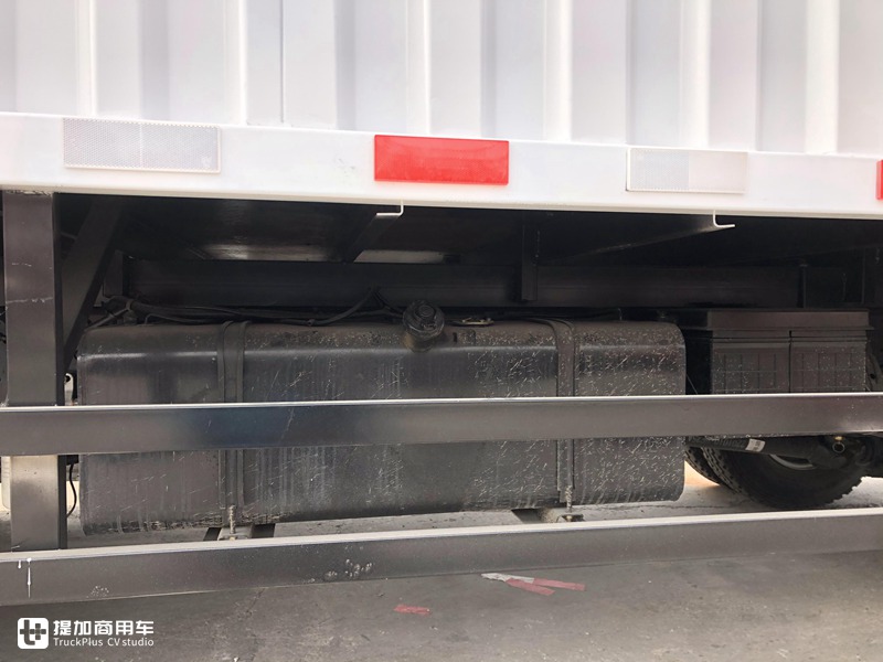 大马力国产发动机,大货箱底盘也更轻了,庆铃新款铃咖轻卡实拍 - 第18张 - 提加商用车网 大马力国产发动机,大货箱底盘也更轻了,庆铃新款铃咖轻卡实拍 - 第18张