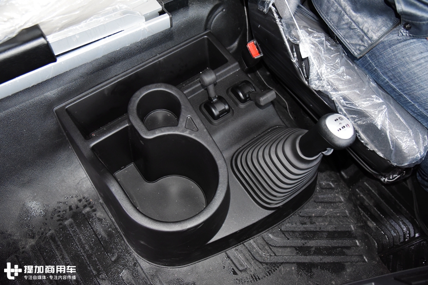 两年蜕变,带您看天龙KL都有哪些变化?底盘配置强大内饰更贴心 - 第6张 - 提加商用车网 两年蜕变,带您看天龙KL都有哪些变化?底盘配置强大内饰更贴心 - 第6张