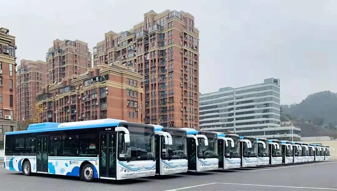 临安融杭再添新动力!30辆苏州金龙银杏装新能源车扮靓古城临安 - 第7张 - 提加商用车网 临安融杭再添新动力!30辆苏州金龙银杏装新能源车扮靓古城临安 - 第7张