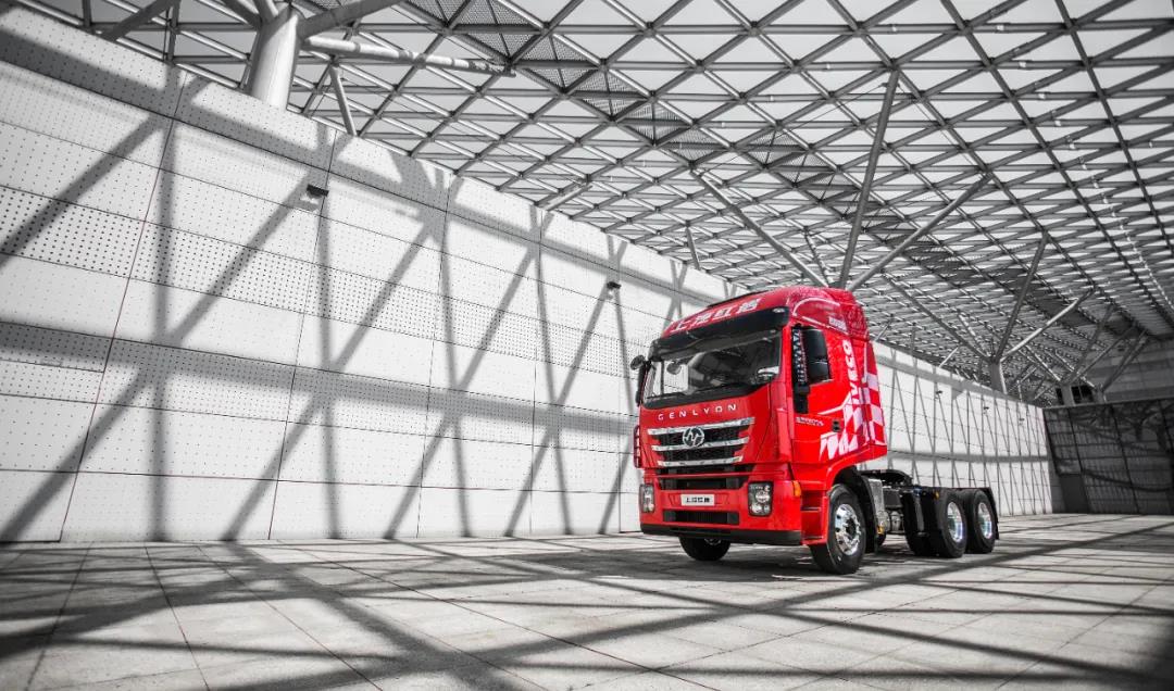 全新豪华驾驶室,红岩杰狮2020牵引车,为卡友营造家的氛围 - 第4张 - 提加商用车网 全新豪华驾驶室,红岩杰狮2020牵引车,为卡友营造家的氛围 - 第4张
