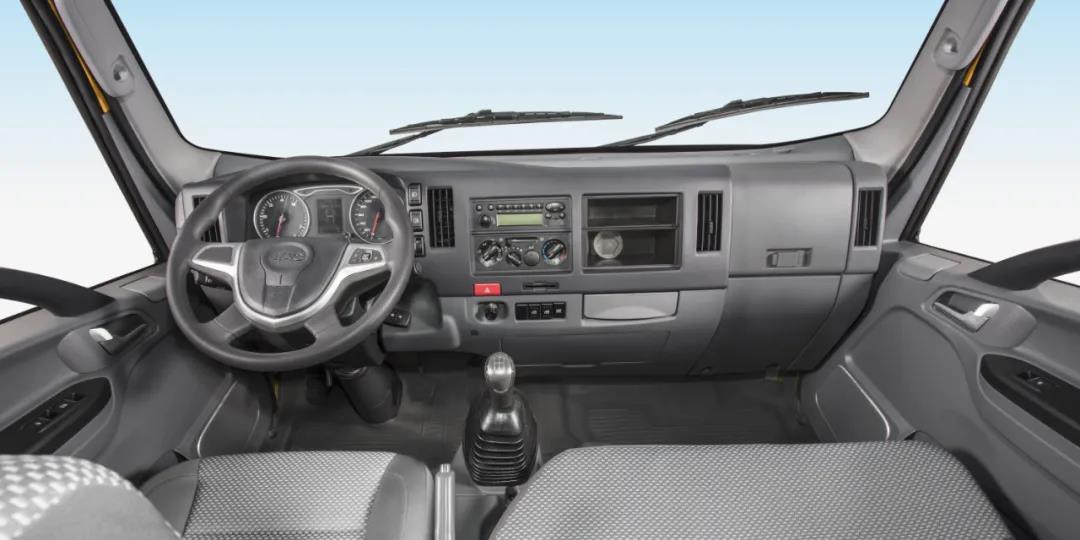 市政施工也能舒适驾驶，看江淮帅铃全能工程版 - 第3张