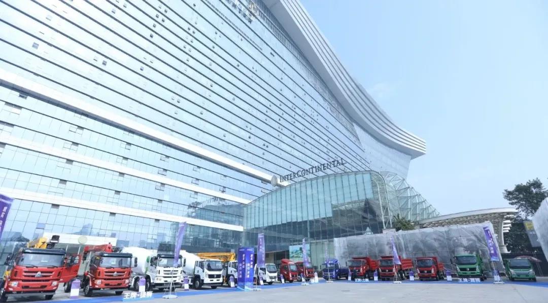 求实、突破、同心、共赢 ,中国重汽成都商用车召开2021商务年会 - 第4张 - 提加商用车网 求实、突破、同心、共赢 ,中国重汽成都商用车召开2021商务年会 - 第4张