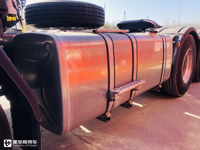 乘龙H5牵引车实拍,国六黄金动力适合多工况,配置扎实性价比还高 - 第17张 - 提加商用车网 乘龙H5牵引车实拍,国六黄金动力适合多工况,配置扎实性价比还高 - 第17张