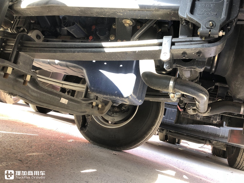 乘龙H5牵引车实拍,国六黄金动力适合多工况,配置扎实性价比还高 - 第14张 - 提加商用车网 乘龙H5牵引车实拍,国六黄金动力适合多工况,配置扎实性价比还高 - 第14张