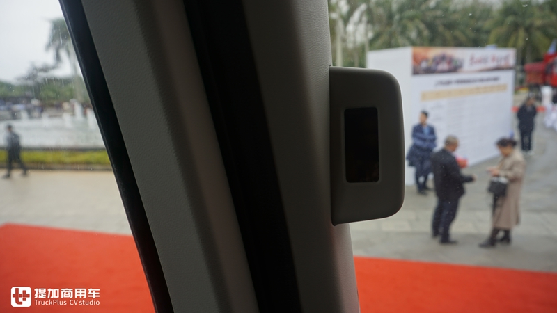 红岩杰虎迎来第六代车型,外观变得更好看了,底盘配置也大升级 - 第10张 - 提加商用车网 红岩杰虎迎来第六代车型,外观变得更好看了,底盘配置也大升级 - 第10张