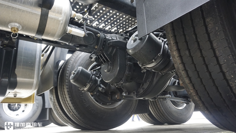 红岩杰虎迎来第六代车型,外观变得更好看了,底盘配置也大升级 - 第19张 - 提加商用车网 红岩杰虎迎来第六代车型,外观变得更好看了,底盘配置也大升级 - 第19张