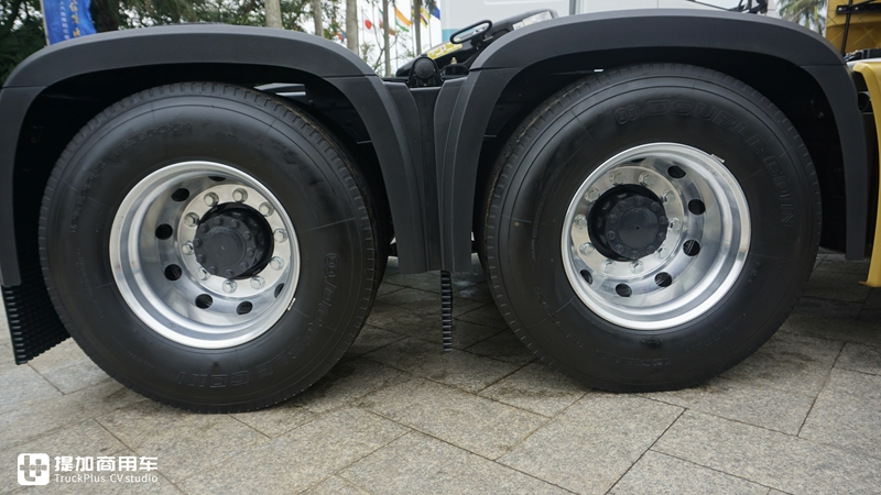 红岩杰虎迎来第六代车型,外观变得更好看了,底盘配置也大升级 - 第22张 - 提加商用车网 红岩杰虎迎来第六代车型,外观变得更好看了,底盘配置也大升级 - 第22张