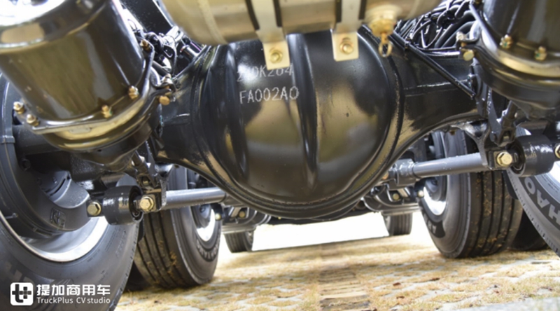 专为高效物流打造,配600马力玉柴,再带您见识一款乘龙H7陆航版牵引车 - 第5张 - 提加商用车网 专为高效物流打造,配600马力玉柴,再带您见识一款乘龙H7陆航版牵引车 - 第5张