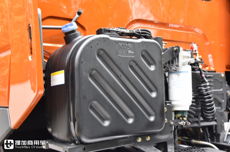 专为高效物流打造,配600马力玉柴,再带您见识一款乘龙H7陆航版牵引车 - 第9张 - 提加商用车网 专为高效物流打造,配600马力玉柴,再带您见识一款乘龙H7陆航版牵引车 - 第9张