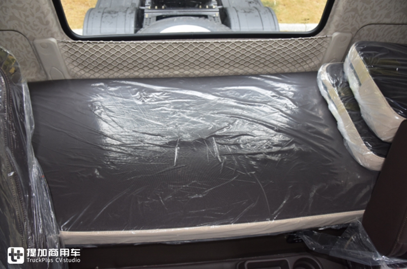 专为高效物流打造,配600马力玉柴,再带您见识一款乘龙H7陆航版牵引车 - 第16张 - 提加商用车网 专为高效物流打造,配600马力玉柴,再带您见识一款乘龙H7陆航版牵引车 - 第16张