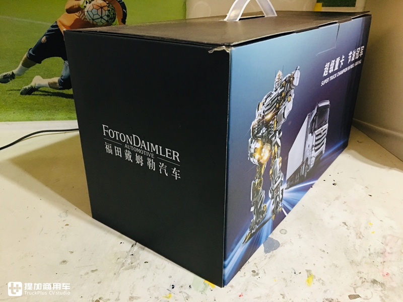 开箱欧曼EST旗舰重卡模型,底盘精致内饰怎么样?实拍带您看看 - 第47张 - 提加商用车网 开箱欧曼EST旗舰重卡模型,底盘精致内饰怎么样?实拍带您看看 - 第47张