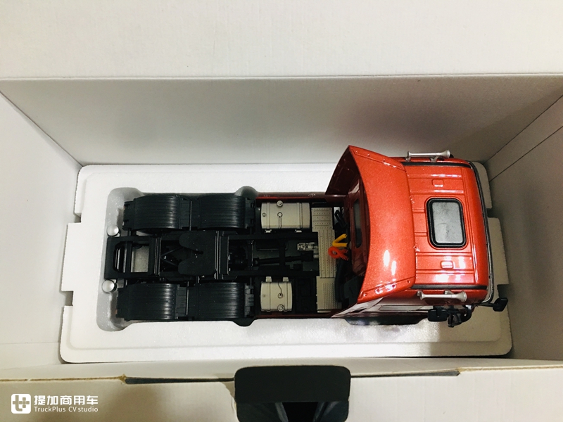 开箱欧曼EST旗舰重卡模型,底盘精致内饰怎么样?实拍带您看看 - 第50张 - 提加商用车网 开箱欧曼EST旗舰重卡模型,底盘精致内饰怎么样?实拍带您看看 - 第50张
