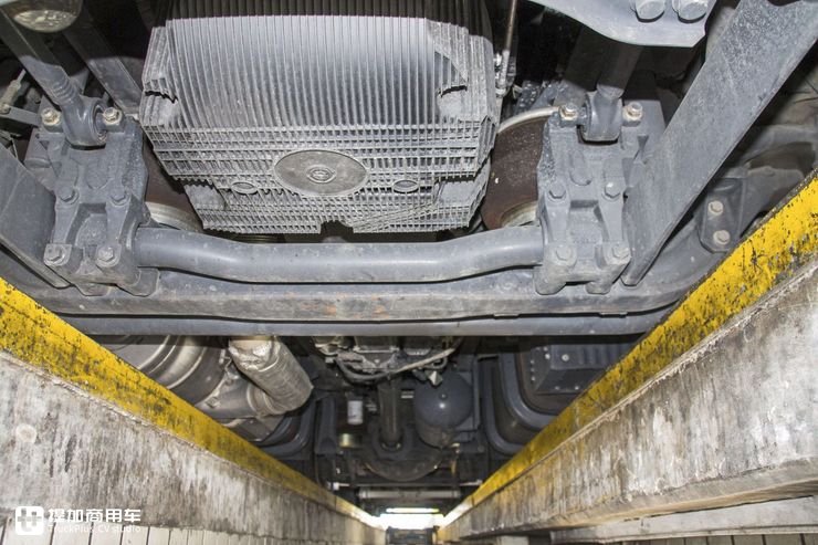 卡车怎么多拉货?扁平轮胎低鞍座,达夫XF干线运输车亮点十足 - 第14张 - 提加商用车网 卡车怎么多拉货?扁平轮胎低鞍座,达夫XF干线运输车亮点十足 - 第14张