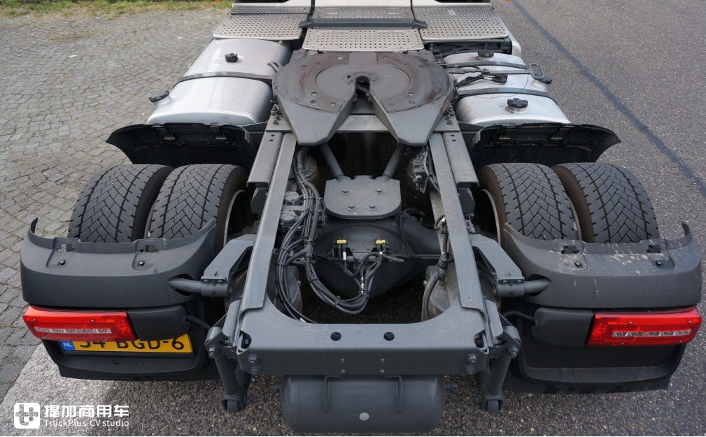 卡车怎么多拉货?扁平轮胎低鞍座,达夫XF干线运输车亮点十足 - 第12张 - 提加商用车网 卡车怎么多拉货?扁平轮胎低鞍座,达夫XF干线运输车亮点十足 - 第12张