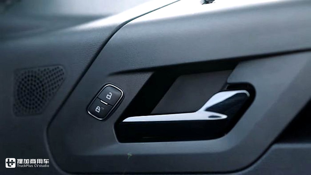 全球限量250台,福特旗舰卡车F-MAX推出Blackline限量版车型 - 第9张 - 提加商用车网 全球限量250台,福特旗舰卡车F-MAX推出Blackline限量版车型 - 第9张