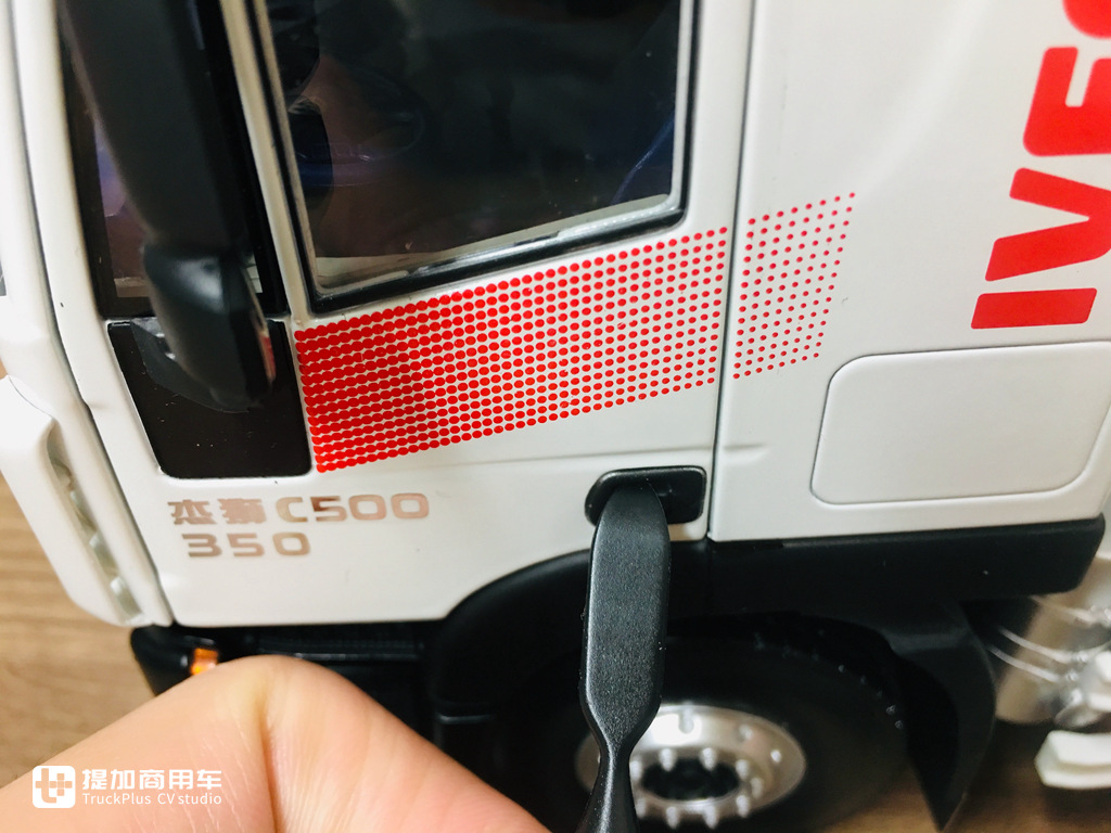 做工精致质量上乘,中集瑞江上装的红岩杰狮搅拌车模型实拍 - 第17张 - 提加商用车网 做工精致质量上乘,中集瑞江上装的红岩杰狮搅拌车模型实拍 - 第17张