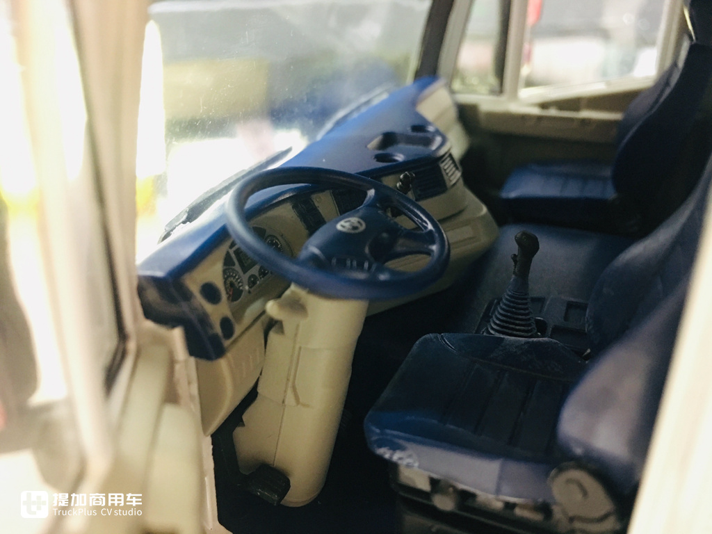 做工精致质量上乘,中集瑞江上装的红岩杰狮搅拌车模型实拍 - 第23张 - 提加商用车网 做工精致质量上乘,中集瑞江上装的红岩杰狮搅拌车模型实拍 - 第23张