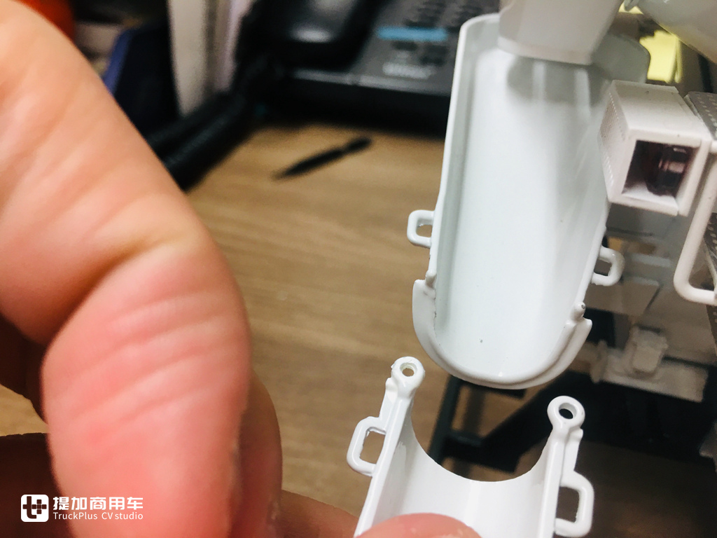 做工精致质量上乘,中集瑞江上装的红岩杰狮搅拌车模型实拍 - 第48张 - 提加商用车网 做工精致质量上乘,中集瑞江上装的红岩杰狮搅拌车模型实拍 - 第48张