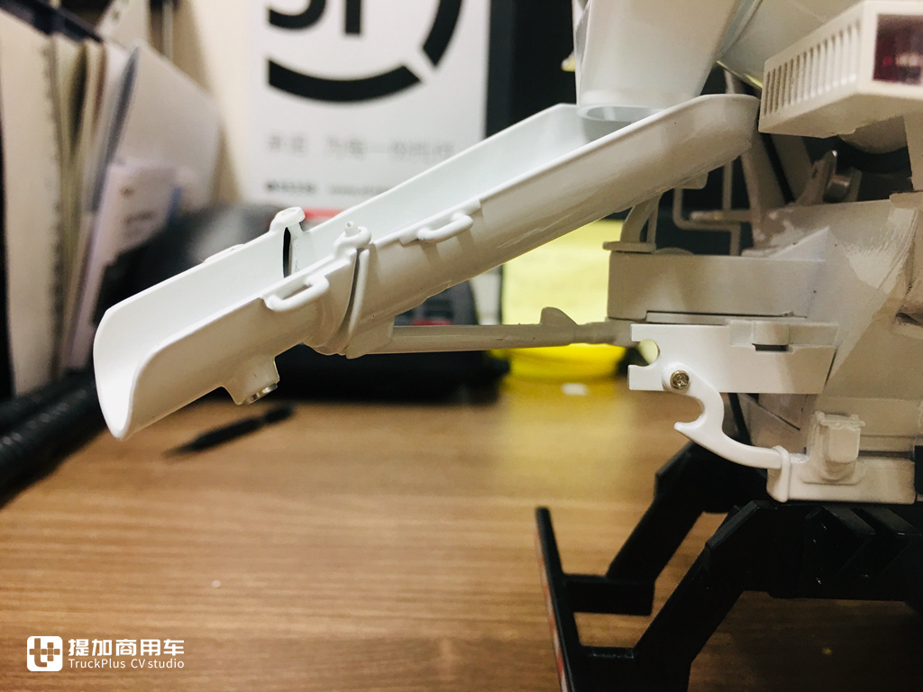 做工精致质量上乘,中集瑞江上装的红岩杰狮搅拌车模型实拍 - 第50张 - 提加商用车网 做工精致质量上乘,中集瑞江上装的红岩杰狮搅拌车模型实拍 - 第50张