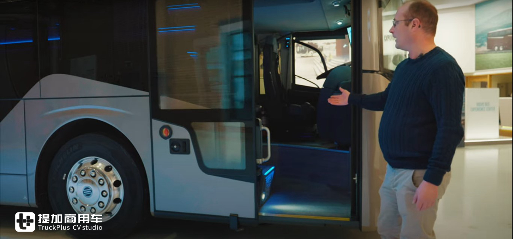 高度降低,内饰再升级,沃尔沃9700DD豪华公路客车迎来改款车型 - 第7张 - 提加商用车网 高度降低,内饰再升级,沃尔沃9700DD豪华公路客车迎来改款车型 - 第7张