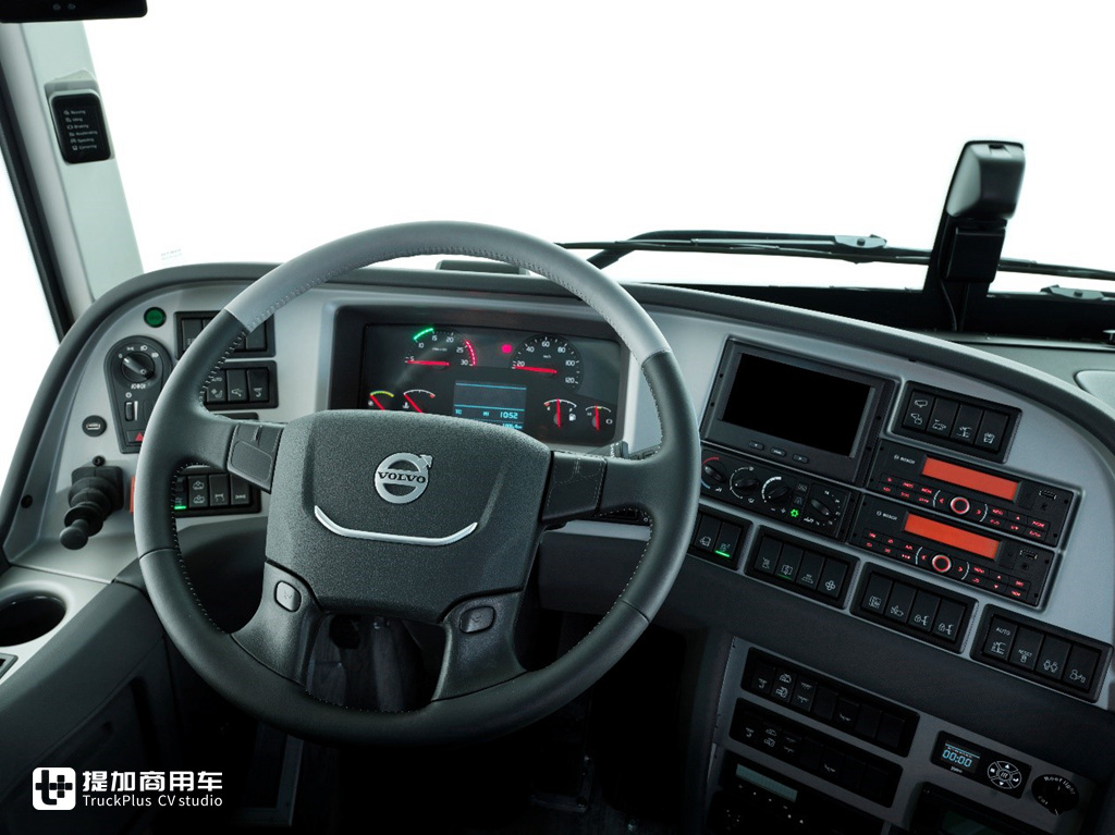 高度降低,内饰再升级,沃尔沃9700DD豪华公路客车迎来改款车型 - 第11张 - 提加商用车网 高度降低,内饰再升级,沃尔沃9700DD豪华公路客车迎来改款车型 - 第11张