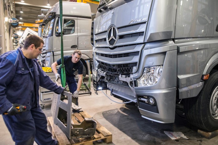第500台交付,再带您好好看看奔驰Actros SLT大件运输牵引车 - 第17张 - 提加商用车网 第500台交付,再带您好好看看奔驰Actros SLT大件运输牵引车 - 第17张