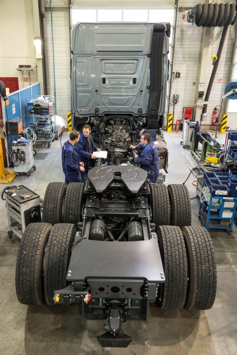 第500台交付,再带您好好看看奔驰Actros SLT大件运输牵引车 - 第19张 - 提加商用车网 第500台交付,再带您好好看看奔驰Actros SLT大件运输牵引车 - 第19张