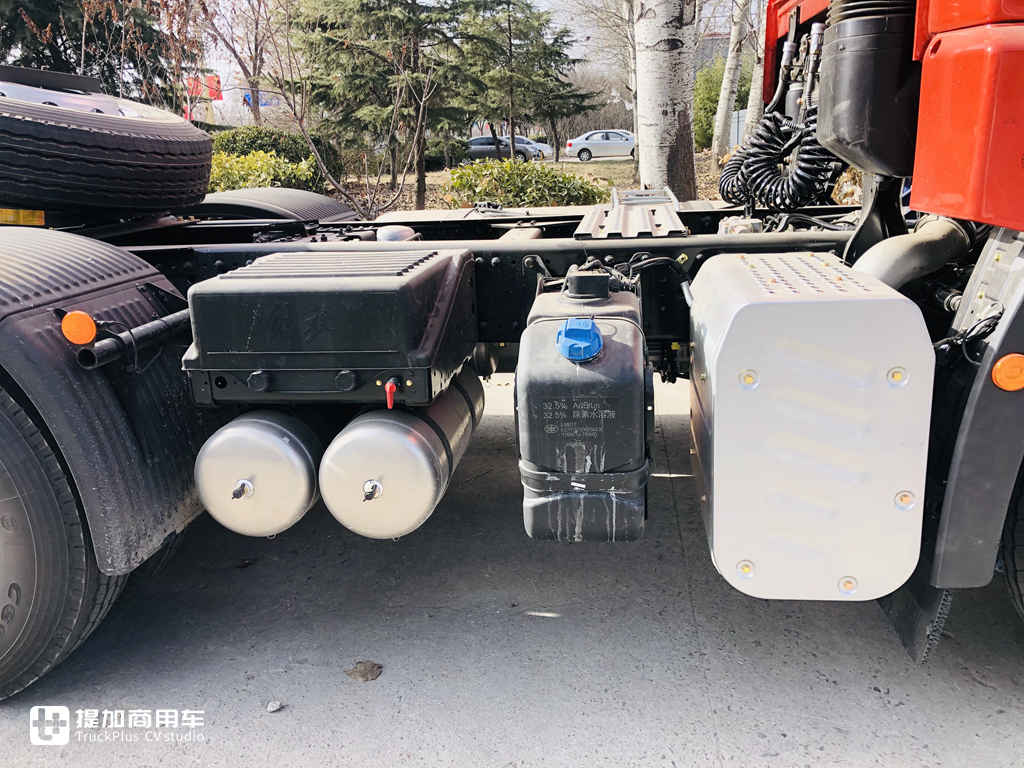 最便宜的自动挡牵引车,解放悍V这款AMT车型只售28万,都有啥配置? - 第24张 - 提加商用车网 最便宜的自动挡牵引车,解放悍V这款AMT车型只售28万,都有啥配置? - 第24张