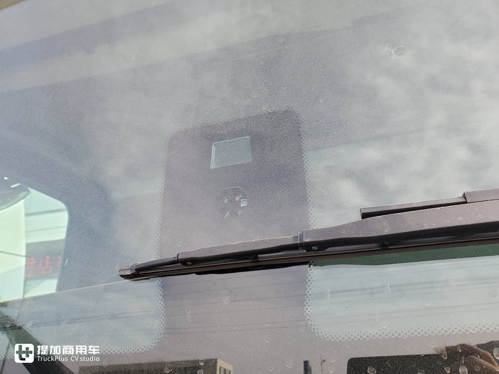 德龙X6000旗舰重卡已经全面铺货,再带您看一辆高配车型 - 第6张 - 提加商用车网 德龙X6000旗舰重卡已经全面铺货,再带您看一辆高配车型 - 第6张