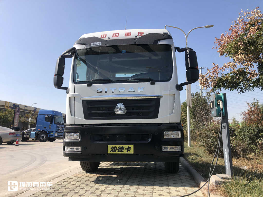 多拉还能快跑,配曼技术国六发动机,汕德卡G5载货车实拍 - 第2张 - 提加商用车网 多拉还能快跑,配曼技术国六发动机,汕德卡G5载货车实拍 - 第2张