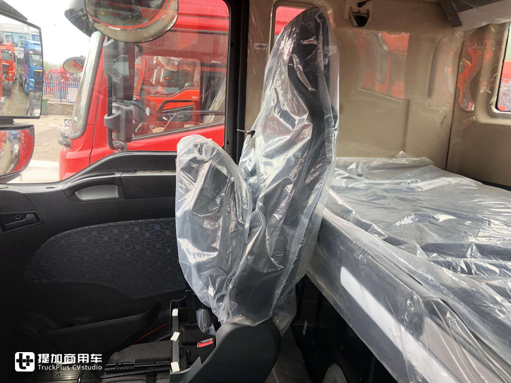 多拉还能快跑,配曼技术国六发动机,汕德卡G5载货车实拍 - 第9张 - 提加商用车网 多拉还能快跑,配曼技术国六发动机,汕德卡G5载货车实拍 - 第9张