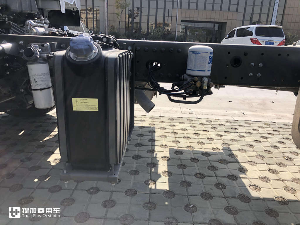 多拉还能快跑,配曼技术国六发动机,汕德卡G5载货车实拍 - 第17张 - 提加商用车网 多拉还能快跑,配曼技术国六发动机,汕德卡G5载货车实拍 - 第17张