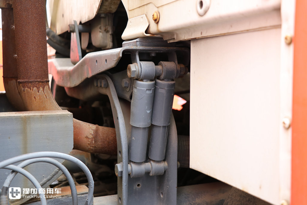 这台北奔NG80,当年正宗奔驰血统的国产卡车,如今几乎没有了 - 第14张 - 提加商用车网 这台北奔NG80,当年正宗奔驰血统的国产卡车,如今几乎没有了 - 第14张