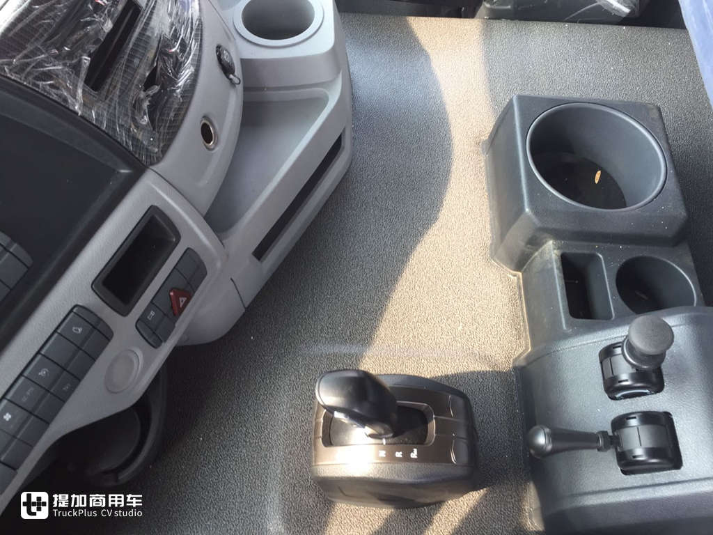 新时期的物流散户选什么车好?大马力自动挡+液缓,欧曼EST这款车型推荐给你 - 第10张 - 提加商用车网 新时期的物流散户选什么车好?大马力自动挡+液缓,欧曼EST这款车型推荐给你 - 第10张