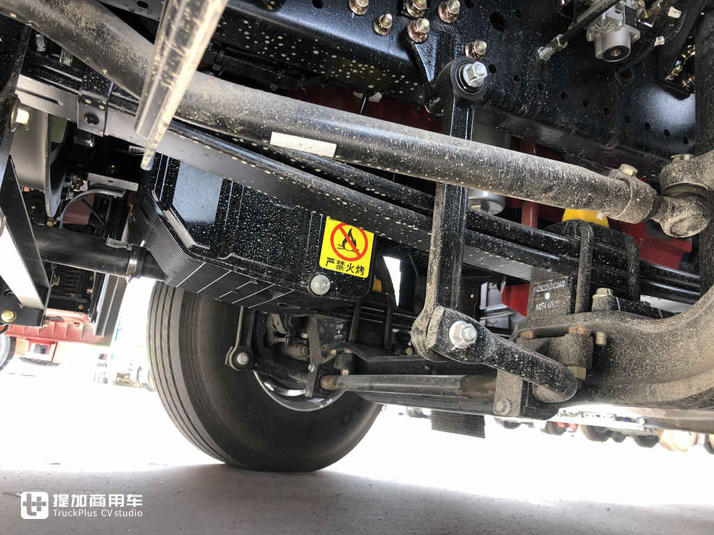 新时期的物流散户选什么车好?大马力自动挡+液缓,欧曼EST这款车型推荐给你 - 第18张 - 提加商用车网 新时期的物流散户选什么车好?大马力自动挡+液缓,欧曼EST这款车型推荐给你 - 第18张