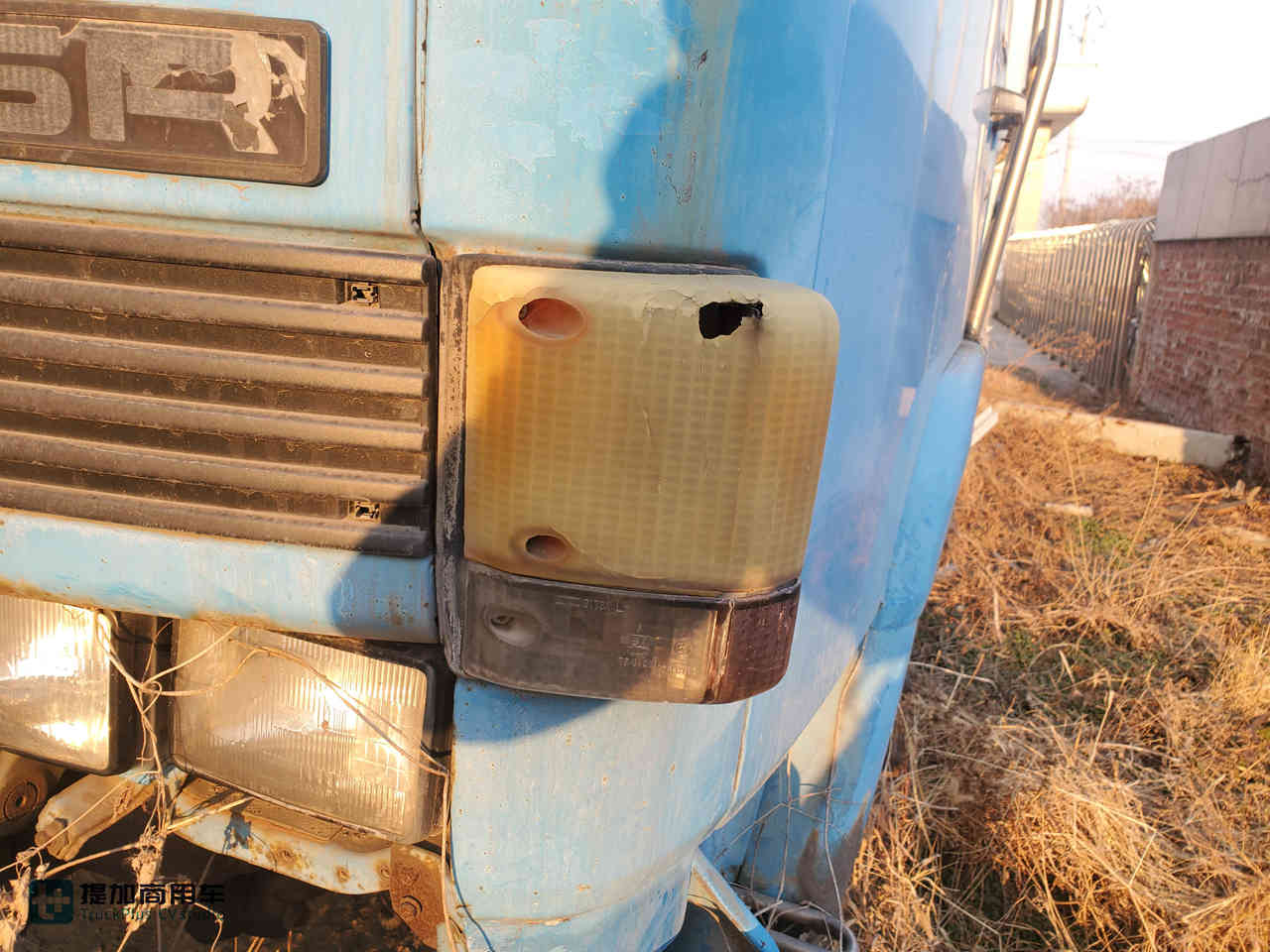 报废停车场的经典卡车,它被称为不死神车,27年车龄的五十铃840载货车实拍 - 第7张 - 提加商用车网 报废停车场的经典卡车,它被称为不死神车,27年车龄的五十铃840载货车实拍 - 第7张