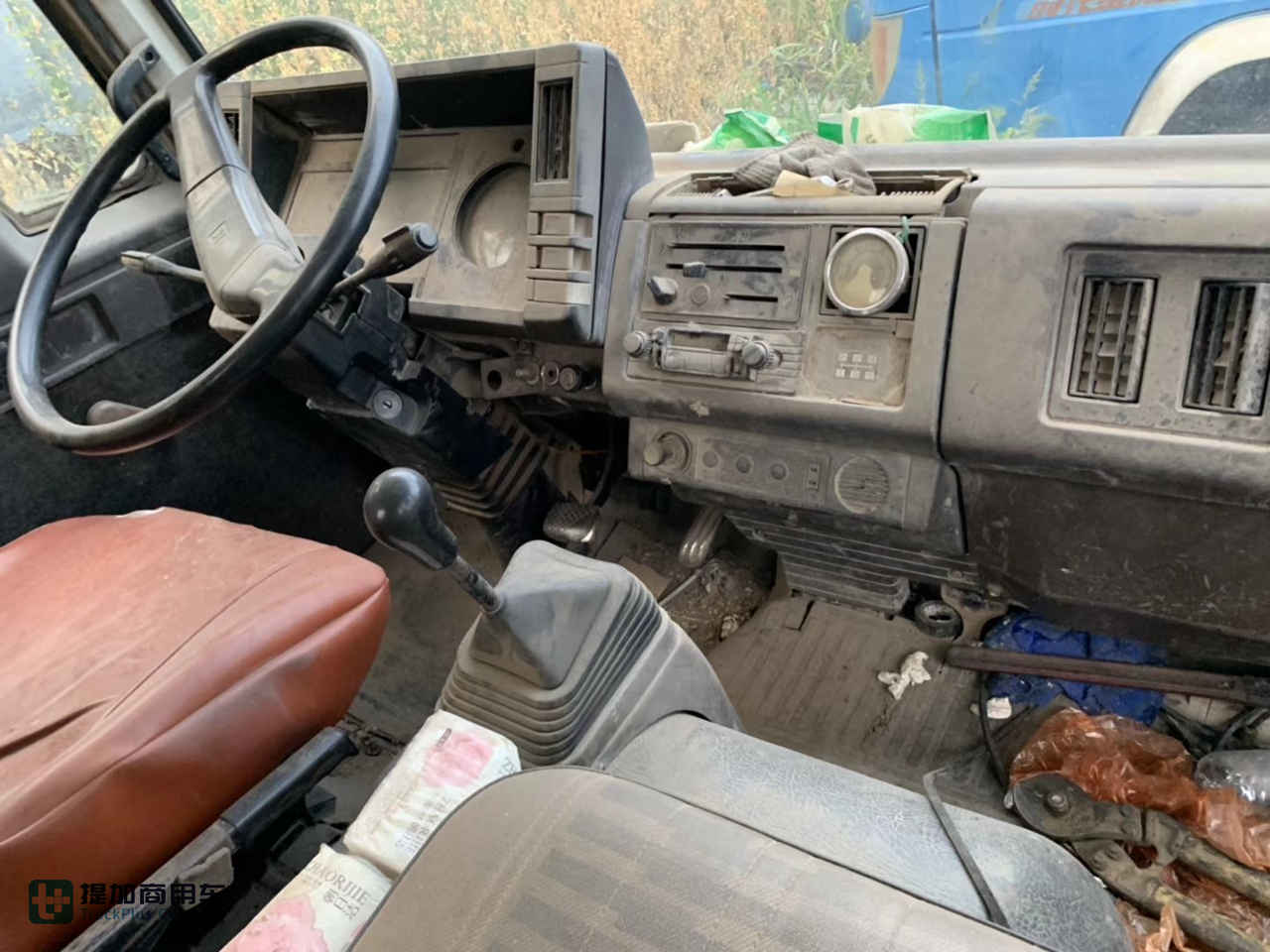 报废停车场的经典卡车,它被称为不死神车,27年车龄的五十铃840载货车实拍 - 第21张 - 提加商用车网 报废停车场的经典卡车,它被称为不死神车,27年车龄的五十铃840载货车实拍 - 第21张