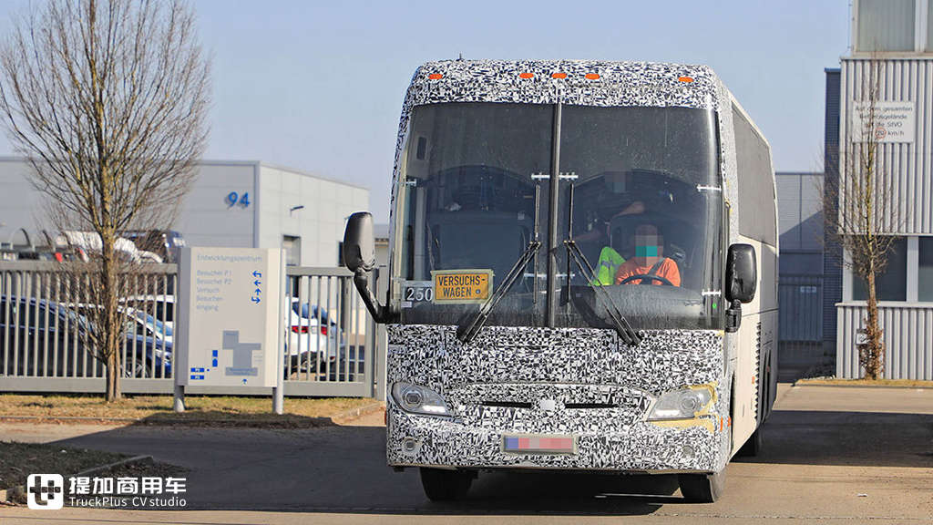 奔驰开始路试新一代Tourismo客车,专供北美市场 - 第4张 - 提加商用车网 奔驰开始路试新一代Tourismo客车,专供北美市场 - 第4张